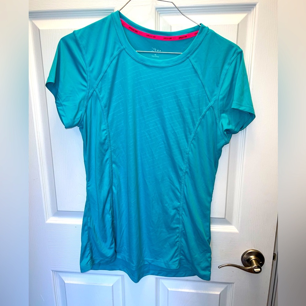 XPBX Pro speed-dri teal v-neck short sleeve top. XL. Poly. Light weight.